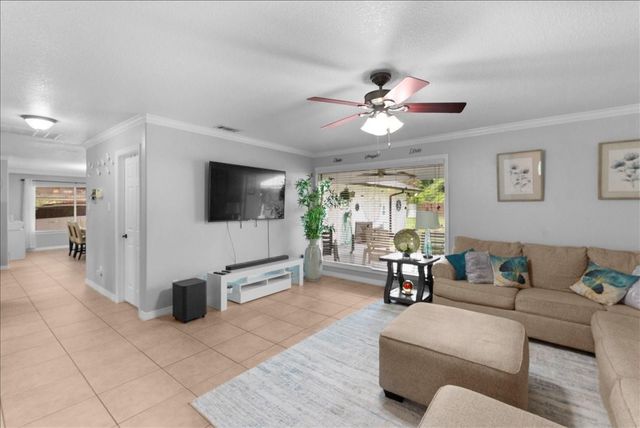 12116 Mills Lane, Houston, TX 77065