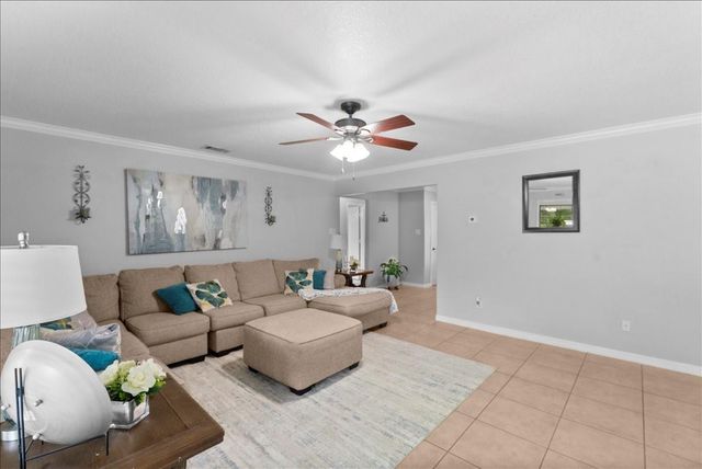 12116 Mills Lane, Houston, TX 77065