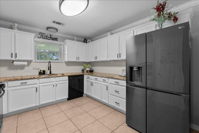 12116 Mills Lane, Houston, TX 77065