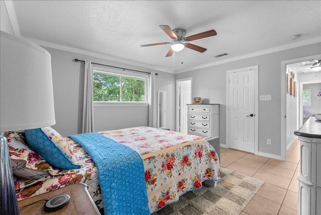 12116 Mills Lane, Houston, TX 77065