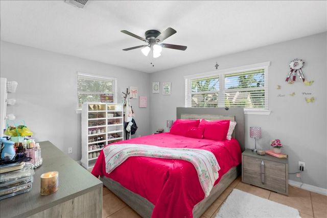 12116 Mills Lane, Houston, TX 77065