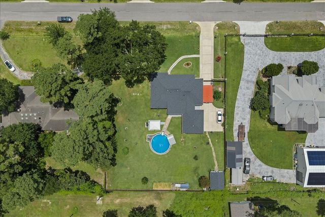 12116 Mills Lane, Houston, TX 77065