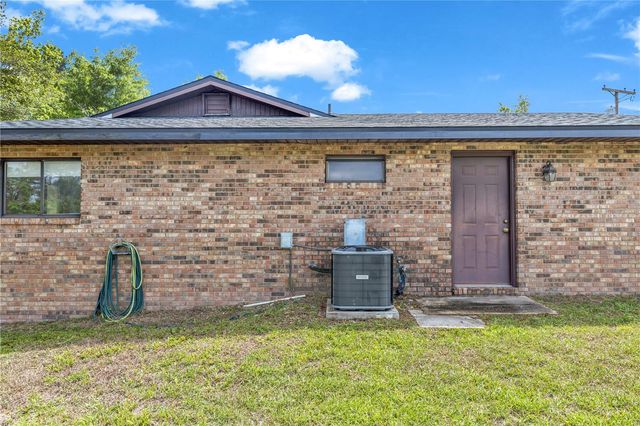 86 DOGWOOD TRAIL, Debary, FL 32713