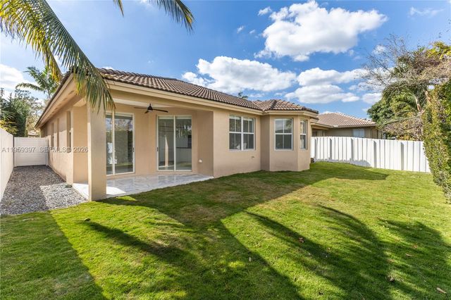 11321 NW 79th Ln, Doral, FL 33178