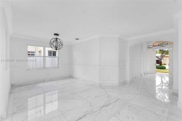 11321 NW 79th Ln, Doral, FL 33178