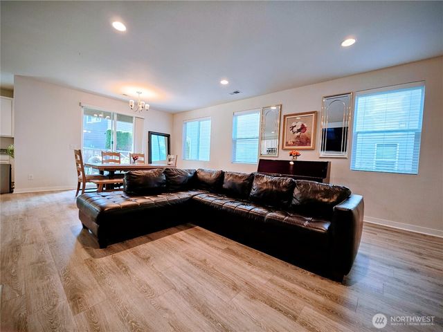 28910 121st Way SE, Auburn, WA 98092