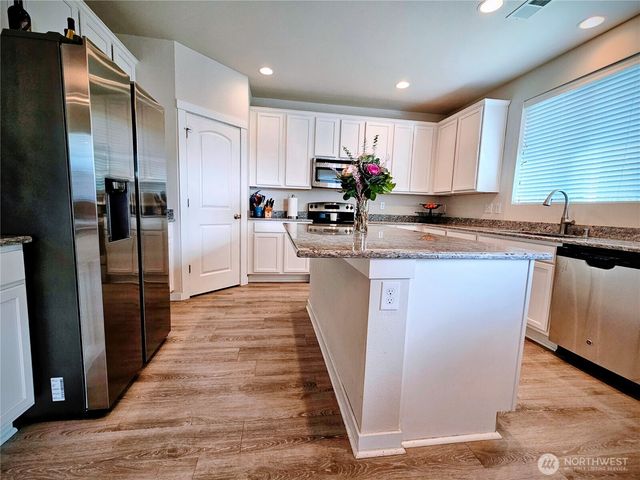 28910 121st Way SE, Auburn, WA 98092