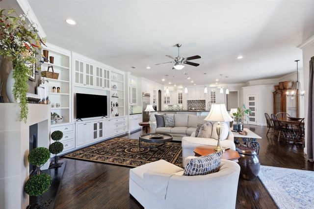 12824 Villa Milano Drive, Fort Worth, TX 76126
