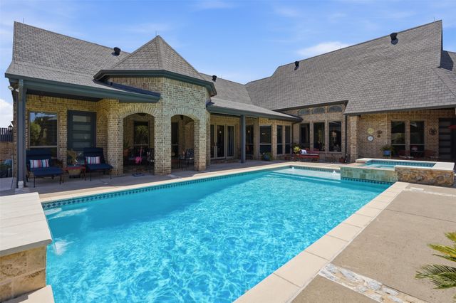 12824 Villa Milano Drive, Fort Worth, TX 76126