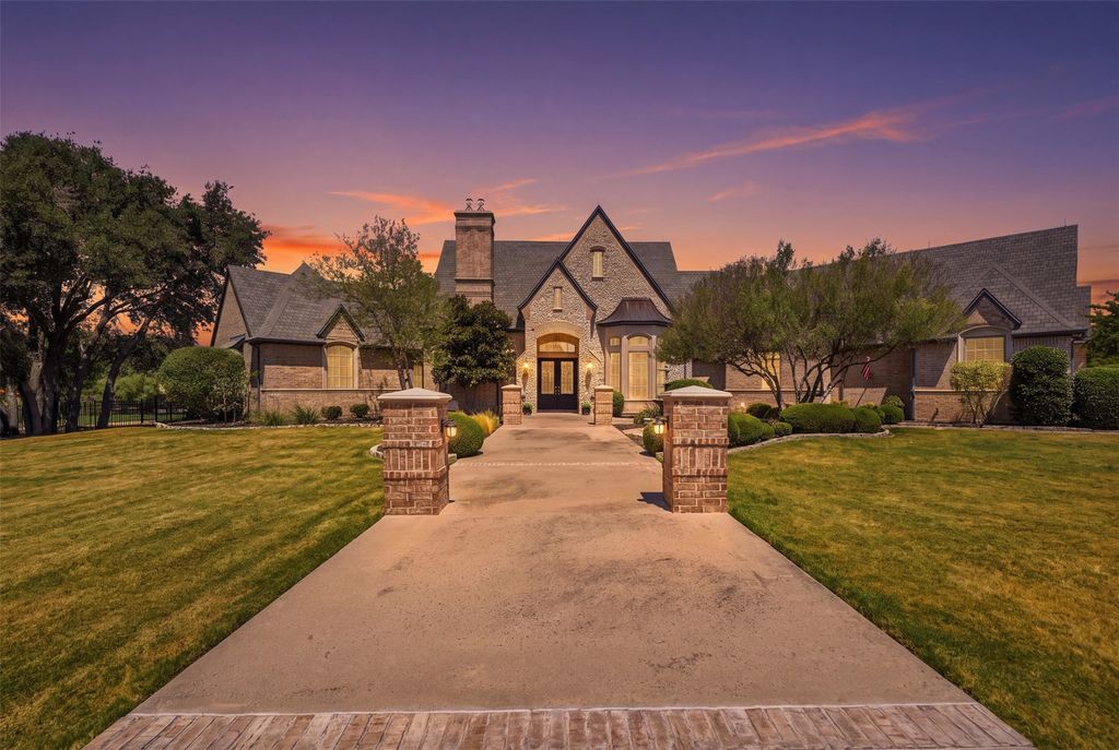 12824 Villa Milano Drive, Fort Worth, TX 76126