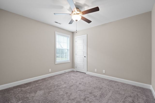 3062 Fort Sumter Dr, Clarksville, TN 37042