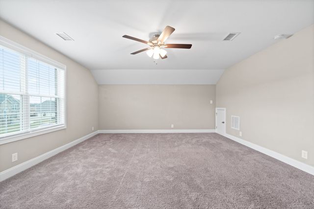 3062 Fort Sumter Dr, Clarksville, TN 37042