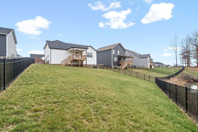 3062 Fort Sumter Dr, Clarksville, TN 37042