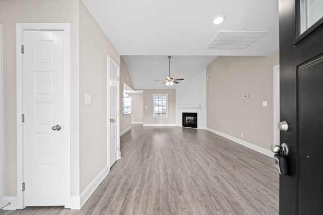 3062 Fort Sumter Dr, Clarksville, TN 37042