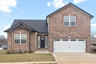 3062 Fort Sumter Dr, Clarksville, TN 37042