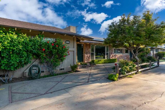 294 W San Bruno Avenue, Fresno, CA 93704