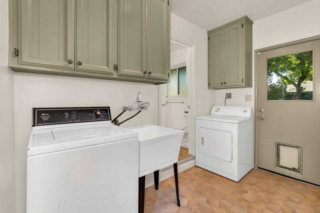 294 W San Bruno Avenue, Fresno, CA 93704