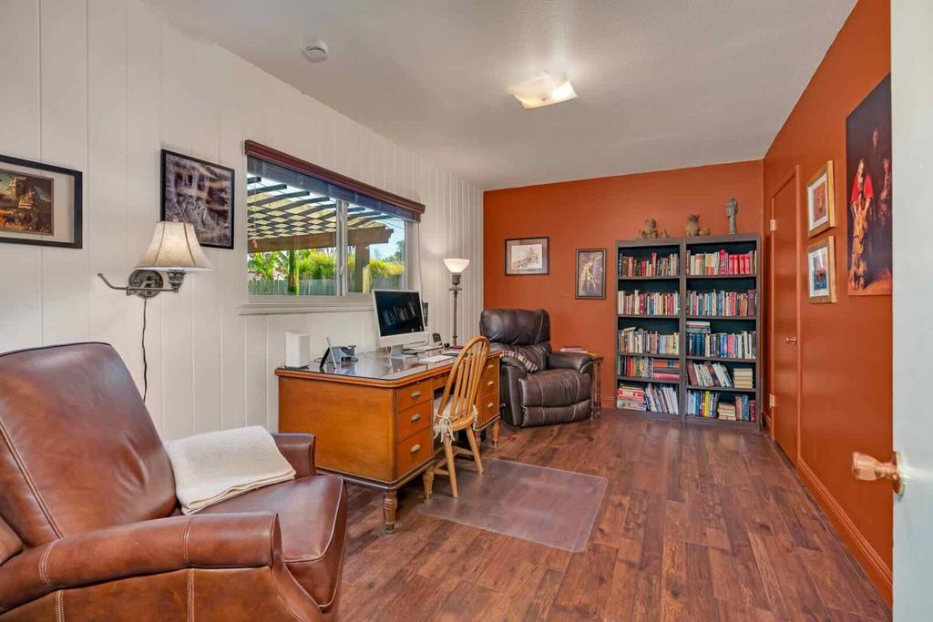 Image 13 of property listing at 294 W San Bruno Avenue, Fresno, CA 93704