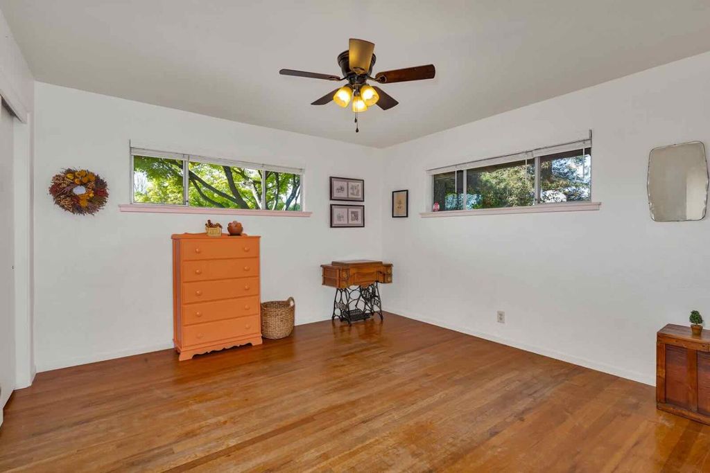 Image 30 of property listing at 294 W San Bruno Avenue, Fresno, CA 93704