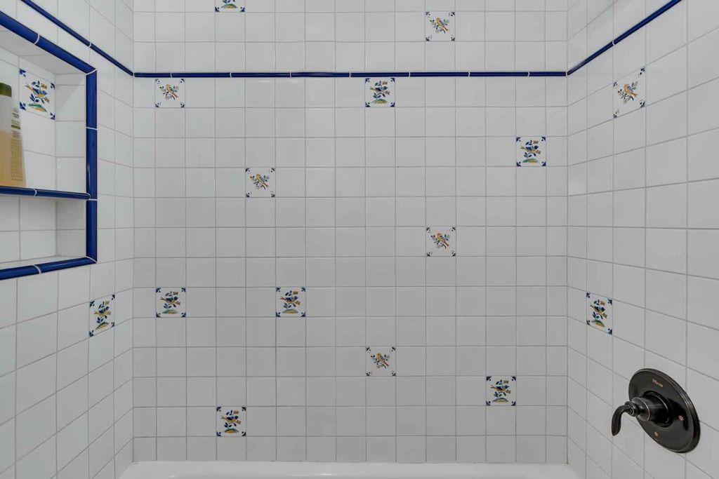 Image 36 of property listing at 294 W San Bruno Avenue, Fresno, CA 93704