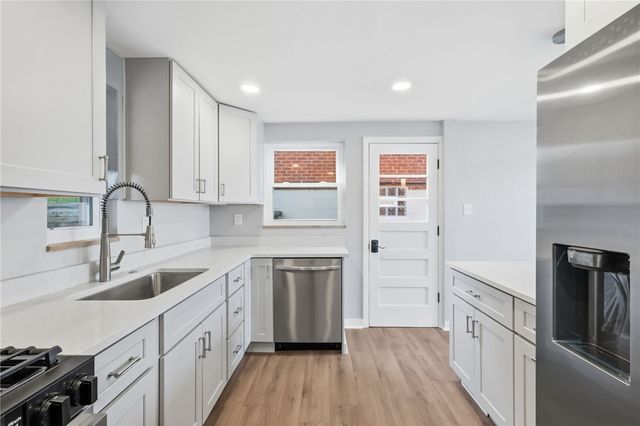 378 Fernhill Ave, Brookline, PA 15226