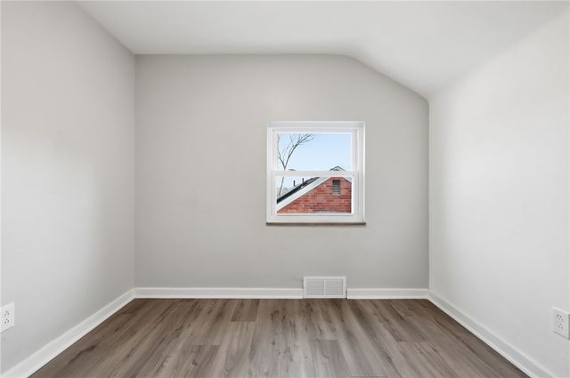 378 Fernhill Ave, Brookline, PA 15226