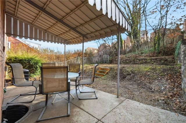 378 Fernhill Ave, Brookline, PA 15226