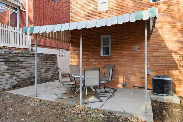 378 Fernhill Ave, Brookline, PA 15226