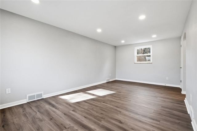 378 Fernhill Ave, Brookline, PA 15226