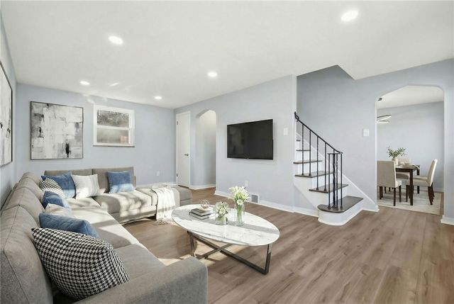 378 Fernhill Ave, Brookline, PA 15226