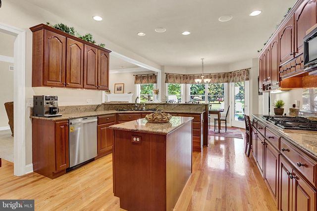 3714 LEYLAND DR, Mechanicsburg, PA 17050
