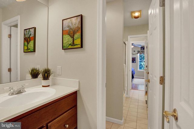 3714 LEYLAND DR, Mechanicsburg, PA 17050