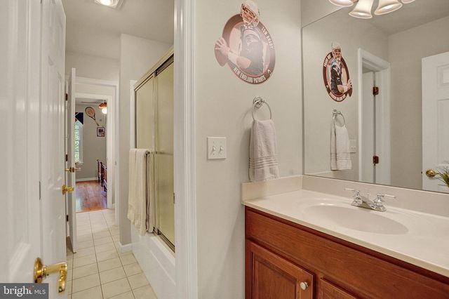 3714 LEYLAND DR, Mechanicsburg, PA 17050