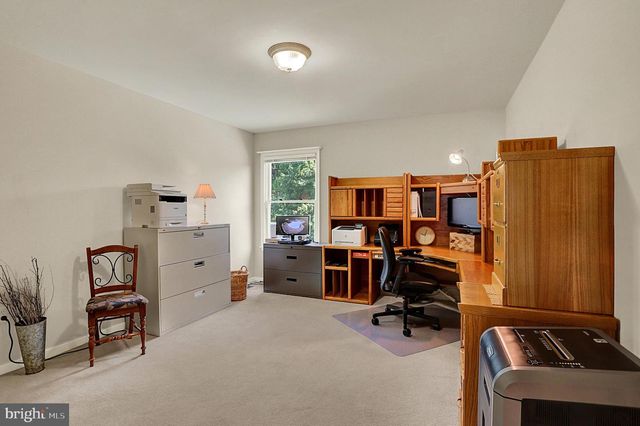 3714 LEYLAND DR, Mechanicsburg, PA 17050