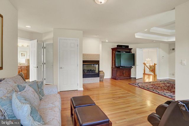 3714 LEYLAND DR, Mechanicsburg, PA 17050