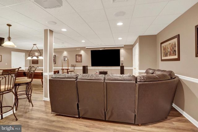 3714 LEYLAND DR, Mechanicsburg, PA 17050