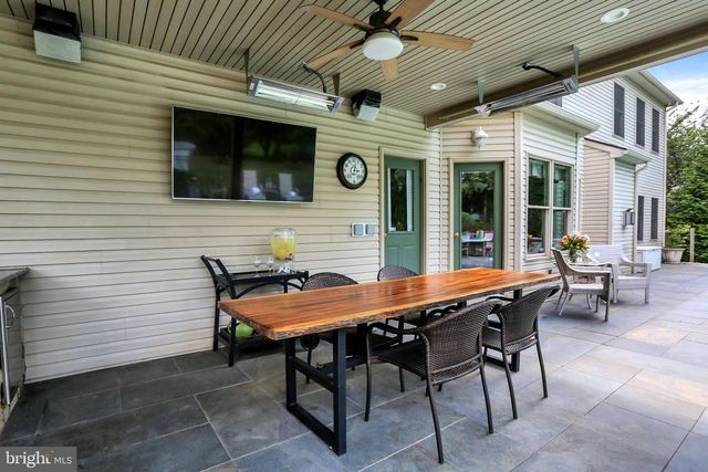 3714 LEYLAND DR, Mechanicsburg, PA 17050