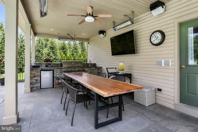 3714 LEYLAND DR, Mechanicsburg, PA 17050