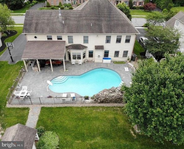 3714 LEYLAND DR, Mechanicsburg, PA 17050