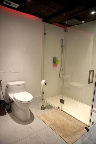 19262 NW 89th Ave, Hialeah, FL 33018