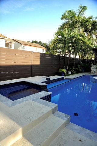 19262 NW 89th Ave, Hialeah, FL 33018