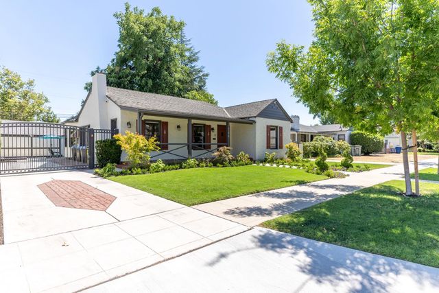 744 E Brown Avenue, Fresno, CA 93704