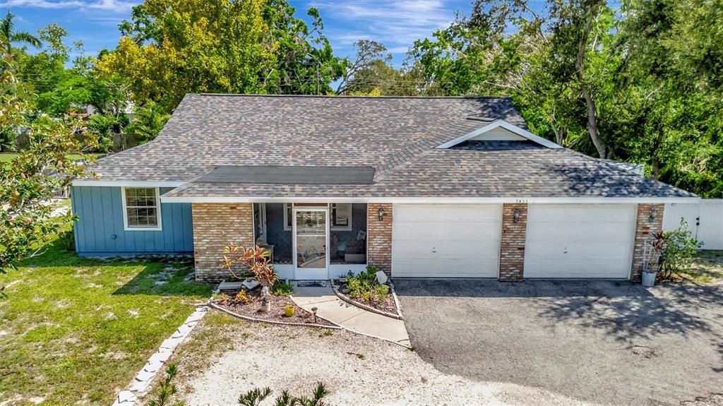 7611 MANATEE AVENUE W, Bradenton, FL 34209