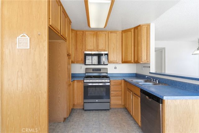 2634 Akron, San Bernardino, CA 92407