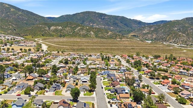 2634 Akron, San Bernardino, CA 92407