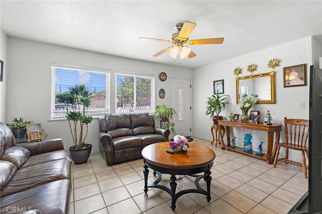 16116 Cajon, Hesperia, CA 92345