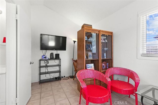 16116 Cajon, Hesperia, CA 92345