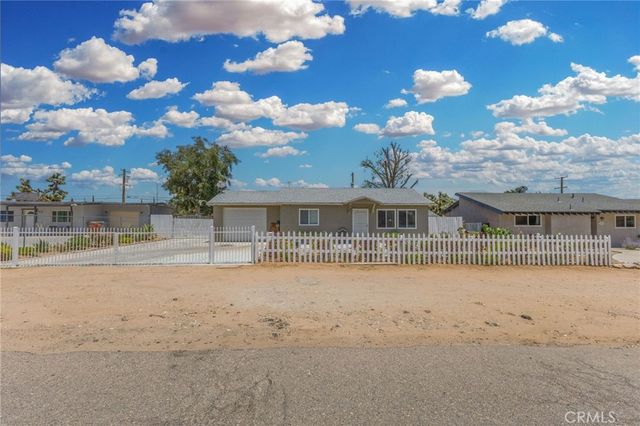 16116 Cajon, Hesperia, CA 92345