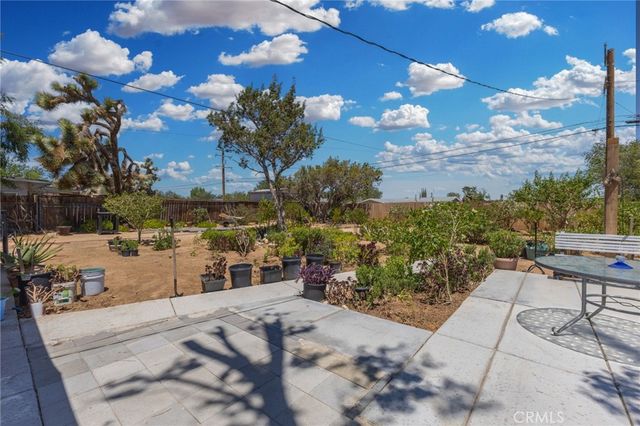 16116 Cajon, Hesperia, CA 92345