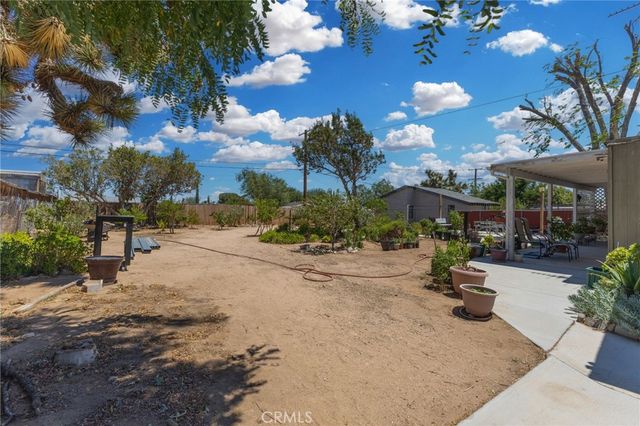 16116 Cajon, Hesperia, CA 92345